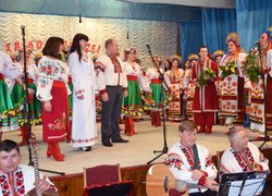 Народному самодіяльному ансамблю пісні і танцю «Хлібодари» – 25 років